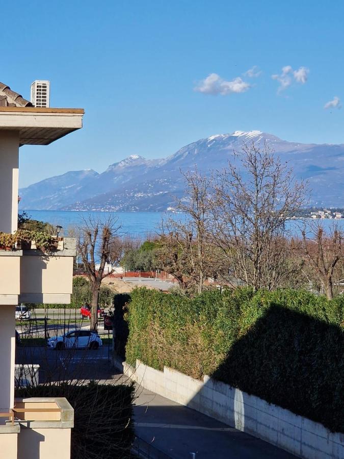 Vittoria Al Lago Διαμέρισμα Ντεζεντσάνο ντελ Γκάρντα Εξωτερικό φωτογραφία